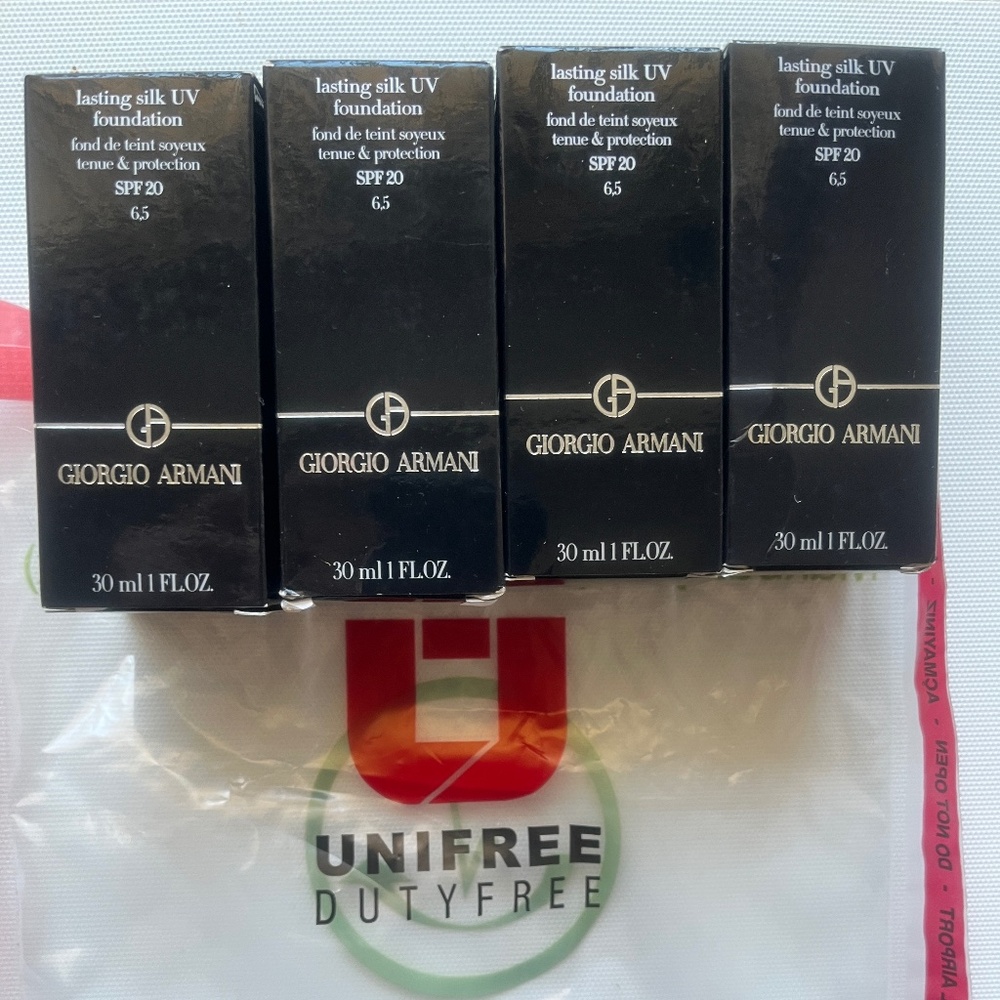 NEW 4 (Four) Georgia Armani Lasting silk UV foundations in shade 6.5 - Full Size